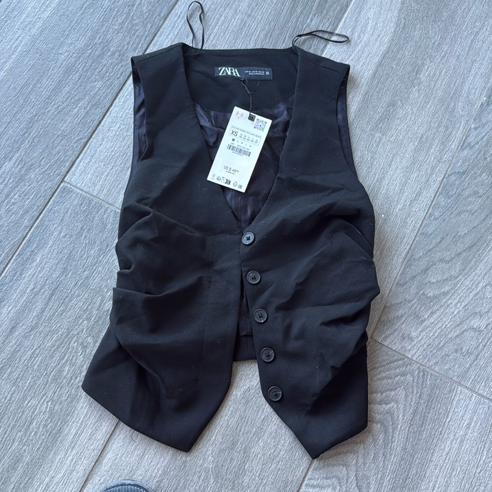 NWT ZARA TOP